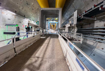 Internal Structure Installation Gantry